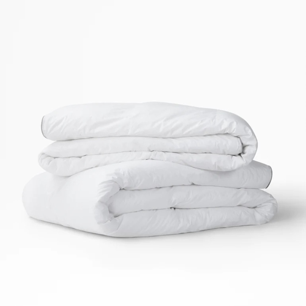 Tuft & Needle King/Cali King medium weight duvet insert